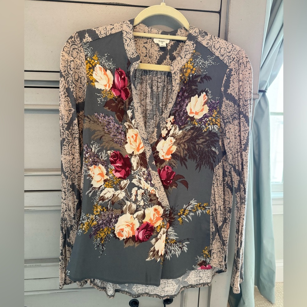 Crossover Front Silky Long Sleeve Tiny/Anthropologie S Shirt